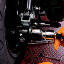 ΚΛΕΙΔΑΡΙΑ ΠΙΣΩ ΤΡΟΧΟΥ EASYBLOCK ΓΙΑ MP3 400 HPE