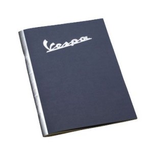 ΜΠΛΟΚΑΚΙ VESPA ME ΑΣΗΜΙ ΛΟΓΟΤΥΠΟ